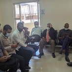 Personal médico en huelga de hambre vuelve a reunirse con autoridades de salud