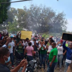Pedernales: Trabajadores de zona franca reclaman a Aduanas liberar 50 contenedores retenidos