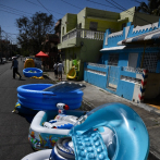 Los barrios respiran tranquilidad y olvidan las piscinas en otra Semana Santa atípica