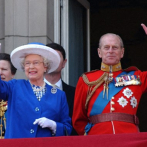 Felipe de Edimburgo, unos pasos por detrás de Isabel II
