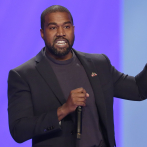 Zapatillas de Kanye West baten récords de venta: USD 1,8 millones