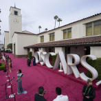 La Academia de Hollywood regresa al glamour de antaño con una alfombra roja para los Óscar