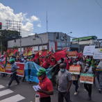 Trabajadores marchan en la Capital por mejores condiciones laborales y libertad sindical