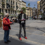 Un candidato negro desafía la política tradicional en España