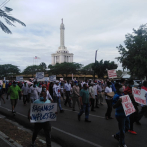 Campesinos de la cordillera Septentrional marchan en Santiago por reparación de caminos vecinales