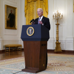 Biden busca mejorar servicios legales para pobres, minorías