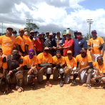 Policía Nacional gana el torneo cívico-militar de softbol