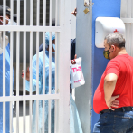Hospitales de Santo Domingo rebotan los pacientes Covid a Santiago
