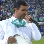 Pablo Montero se suma a la lista de cantantes olvidan letras del Himno Nacional