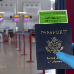 EEUU estudia emitir pasaportes de vacunación para viajeros