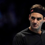 Federer regresa al Roland Garros con triunfo en tres sets