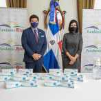 Primera dama recibe 250,000 mascarillas donadas por Fundación Rica