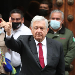 El partido de López Obrador se proclama ganador con un escaso recuento