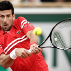 Djokovic logra trabajado triunfo en los cuartos