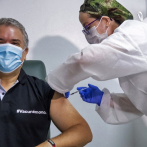 Iván Duque recibe la primera dosis de la vacuna contra el coronavirus