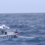 Rescatan 6 de las 21 personas que naufragaron cerca de la costa de Samaná
