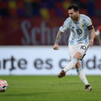 Una picardía de Messi abre triunfo de Argentina ante Uruguay