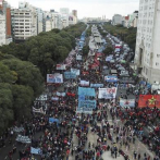 En medio de brote se disparan reclamos sociales en Buenos Aires