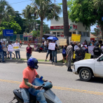 Grupo antivacuna se manifiesta en el Malecón