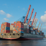 Rebrotes por la variante Delta en un importante puerto chino provocan graves atascos de cargueros