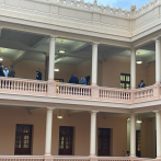 Dos reuniones a puertas cerradas se realizan este lunes en el Palacio Nacional