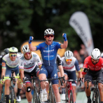 Cavendish resucita en el Tour con 36 años, Van der Poel mantiene el liderato
