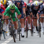 Cavendish gana la sexta etapa del Tour de Francia, Van der Poel sigue líder