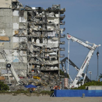 Suspenden labores de rescate en edificio derruido en Florida