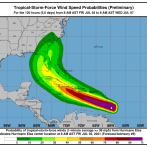 El huracán Elsa se intensifica con vientos a 85mph en su avance por el este del Caribe