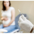 Cuba realizará un ensayo con una vacuna anticovid en embarazadas y lactantes