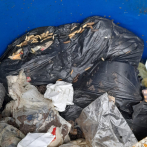 Alcaldía de Los Alcarrizos con más de tres semanas sin recoger basura en residencial