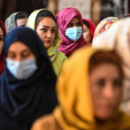 Pocas mujeres y mucho recelo en las calles de Kabul