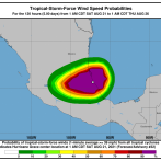 El huracán Grace avanza tierra adentro sobre México