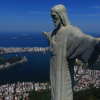 Dos franceses detenidos en Rio luego de ver el amanecer sobre el Cristo