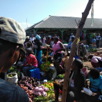 Haitianos acuden en masa a mercado fronterizo