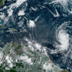 Aumenta potencia de huracán Larry y amenaza con corrientes de resaca a costas de EEUU