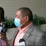 Diputado dice que solo le dio 