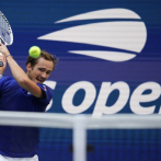 Daniil Medvedev espera en la final del U.S. Open a Djokovic o Zverev