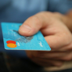 En los últimos 10 años, el uso de las las tarjetas de débito ha aumentado 60% y las de crédito 29%