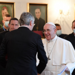 Papa Francisco llega a Eslovaquia para una visita de cuatro días