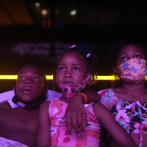 Tras COVID, cine gratis para niños de las favelas de Río