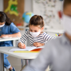 ¿Perjudica a los niños el uso de mascarilla contra COVID-19?
