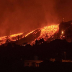 La lava del volcán en Canarias destruye un centenar de casas y obliga a evacuar a 5.000 personas