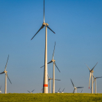Almonte dice Gobierno apostará a las energías renovables para dejar de recurrir a plantas “inestables, caras y contaminantes”