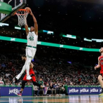 Al Horford anota 16 en la victoria de los Celtics sobre los Raptors