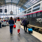 Trenes franceses dejan de vender agua en botellas de plástico