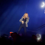 Celine Dion cancela sus conciertos al sufrir espasmos musculares