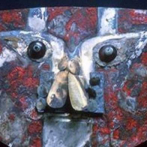 Un máscara de oro milenaria hallada en Perú contiene sangre humana