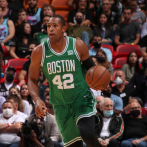 Brown y los Celtics sorprenden a los Heat, Horford aporta 10 y siete rebotes