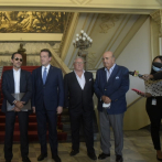 Marc Anthony visita a Luis Abinader en el Palacio Nacional